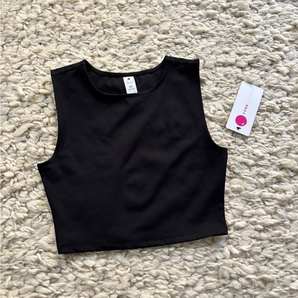 Yogalicious Classic Black Crop Top